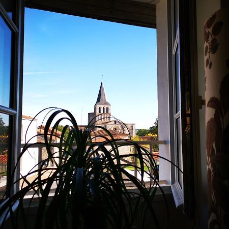 La Maison De Thomas Saint-Amant-de-Boixe Экстерьер фото